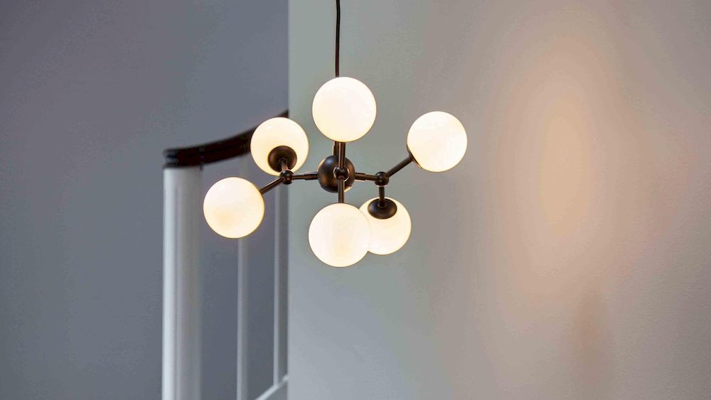 atom lampa wisząca 00